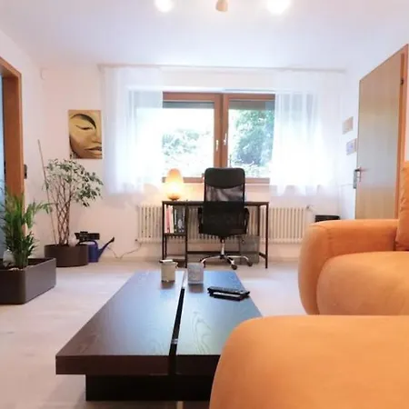 Schoene Einliegerwhg Apartmán