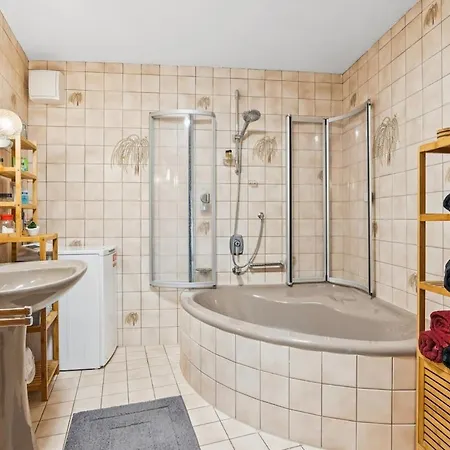 Schoene Einliegerwhg